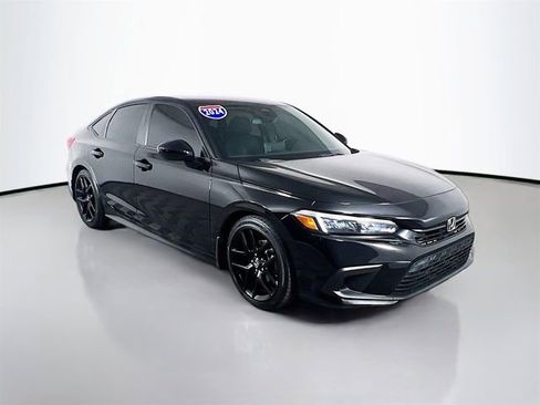 Used 2024 Honda Civic Sport image 2