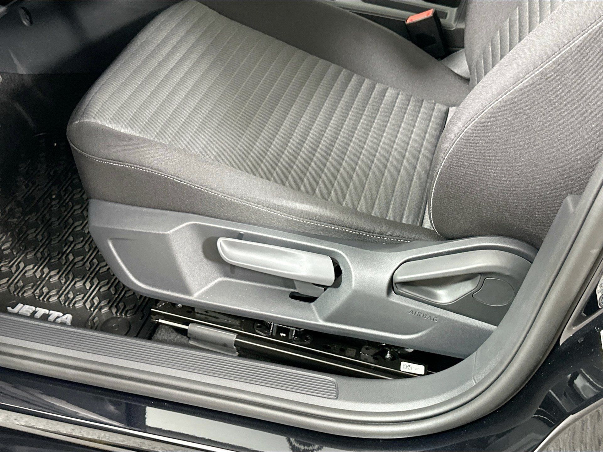 Certified 2026 Volkswagen Jetta S FWD image 15