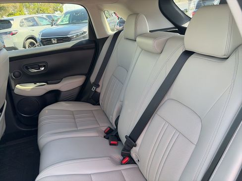 Certified 2024 Honda HR-V EX-L image 9