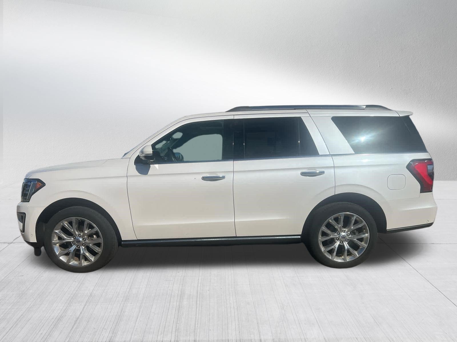 Used 2019 Ford Expedition Limited w/ Equipment Group 302A AWD/4WD image 4