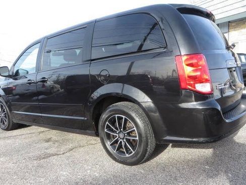 Used 2015 Dodge Grand Caravan SXT w/ Blacktop Package image 26