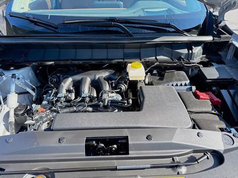 Used 2025 Nissan Pathfinder Platinum w/ Cargo Package image 32