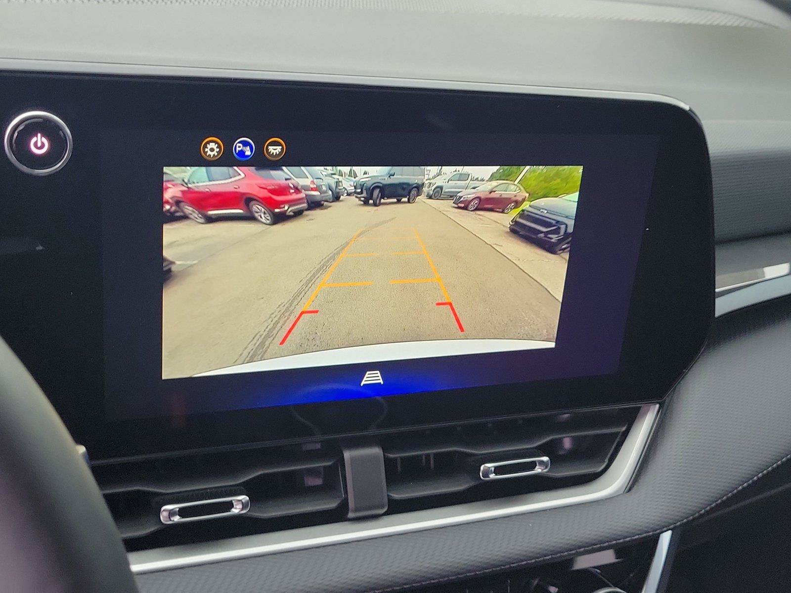 Used 2025 Chevrolet Equinox LT FWD image 26