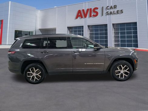 Used 2024 Jeep Grand Cherokee L Limited w/ Luxury Tech Group II image 5