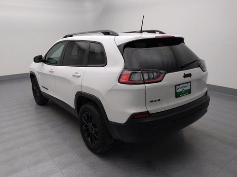 Used 2023 Jeep Cherokee Altitude Lux image 5