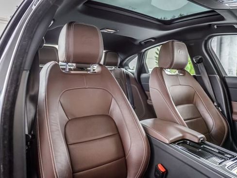 Used 2018 Jaguar XF S image 36