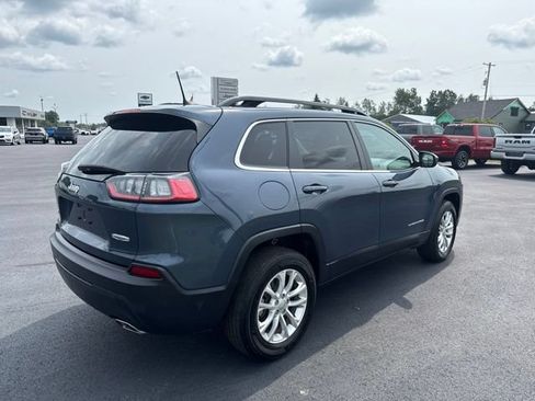 Used 2022 Jeep Cherokee Latitude AWD/4WD image 5