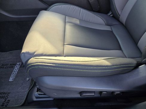 Used 2025 Subaru Outback Onyx Edition image 17