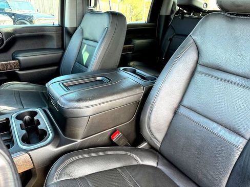 Used 2022 GMC Sierra 2500 Denali w/ Denali Ultimate Package image 10