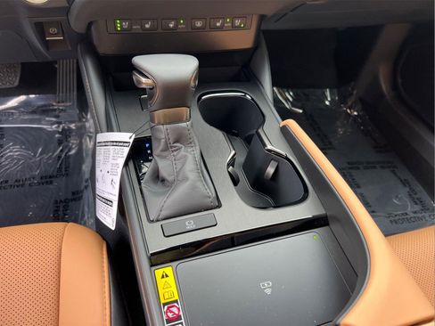 New 2025 Lexus ES 350 w/ Premium Package image 25