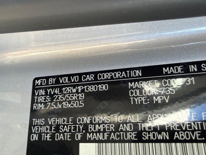 Certified 2023 Volvo XC60 B5 Plus w/ Climate Package AWD/4WD image 24