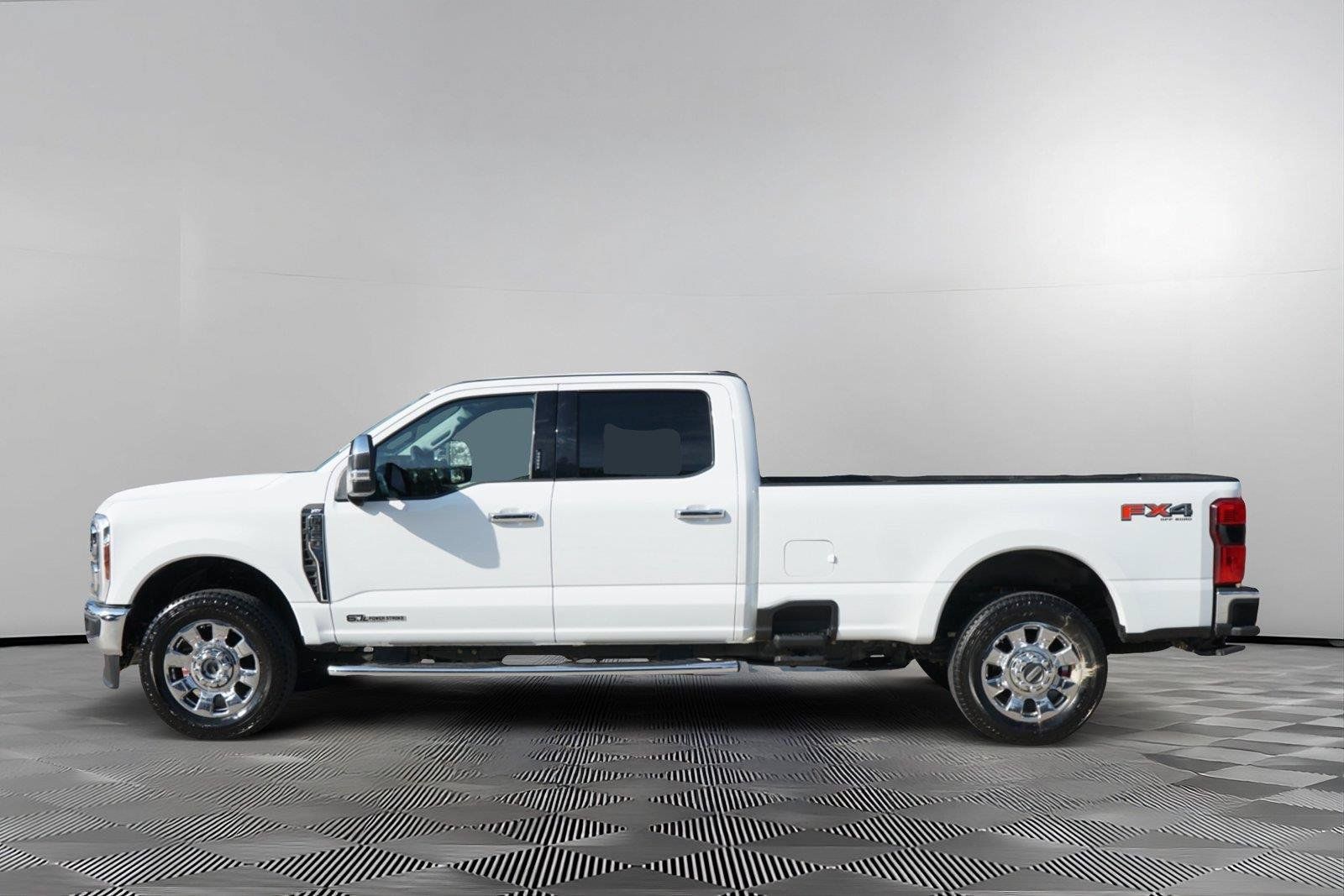 Used 2026 Ford F350 XLT w/ XLT Premium Package AWD/4WD image 7