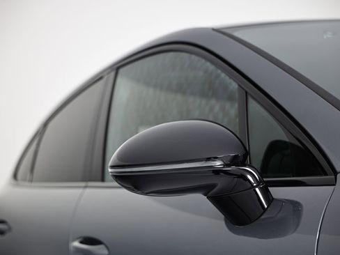 New 2026 Porsche Cayenne E-Hybrid Coupe image 17