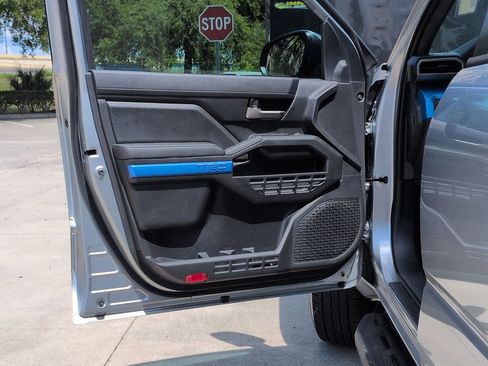 Used 2024 Toyota Tacoma TRD Sport image 8