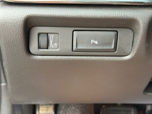 Used 2016 Cadillac ATS Luxury w/ Sun And Sound Package AWD/4WD image 32