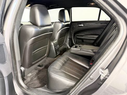 Used 2017 Chrysler 300 S RWD image 34