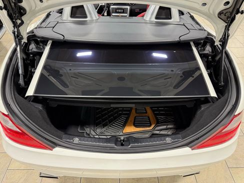 Used 2013 Mercedes-Benz SLK 250 image 18