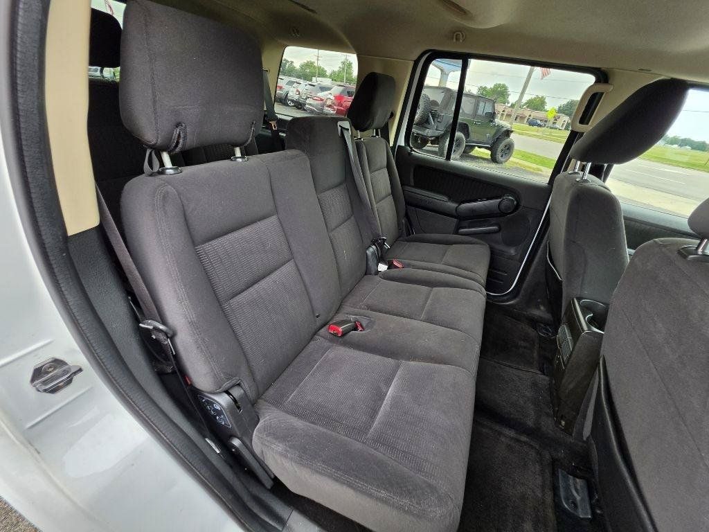 Used 2010 Ford Explorer XLT AWD/4WD image 19