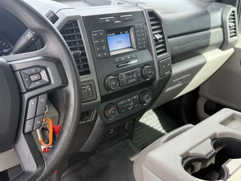 Used 2021 Chevrolet Silverado 1500 Custom RWD image 13