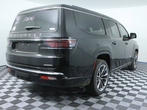 New 2024 Jeep Wagoneer L Series III w/ Premium Group I image 4