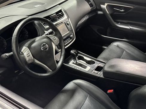 Used 2016 Nissan Altima 2.5 SL w/ 2.5 Technology Package FWD image 26