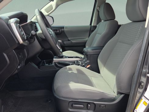 Certified 2023 Toyota Tacoma SR5 image 11