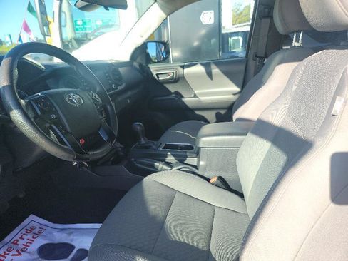 Used 2022 Toyota Tacoma SR RWD image 12