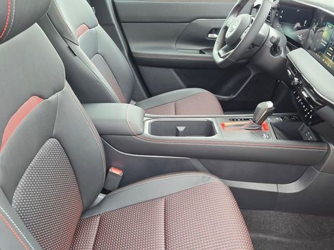 New 2026 Nissan Kicks SR w/ SR Premium Package AWD/4WD image 6