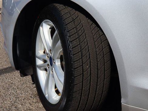 Used 2018 Ford Fusion S image 5