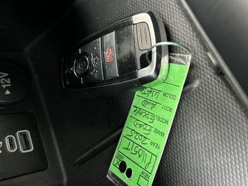 Used 2025 Ford Escape Active image 25