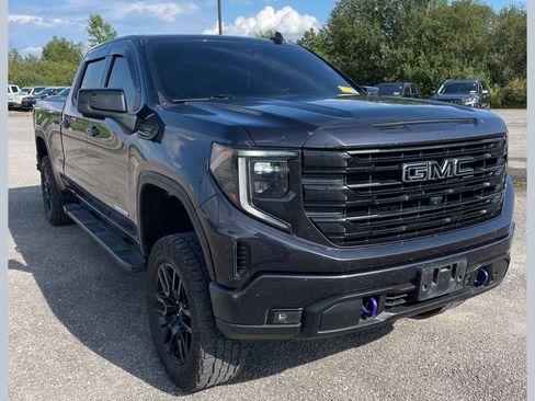 Used 2022 GMC Sierra 1500 Elevation w/ Elevation Premium Package AWD/4WD image 1
