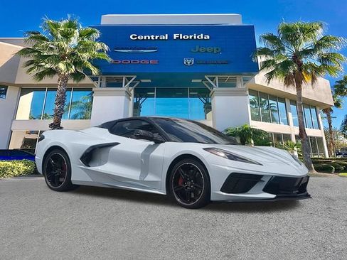 Used 2024 Chevrolet Corvette Stingray Convertible w/ Z51 Performance Package RWD image 2
