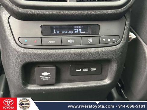 Used 2024 Honda Pilot TrailSport image 21