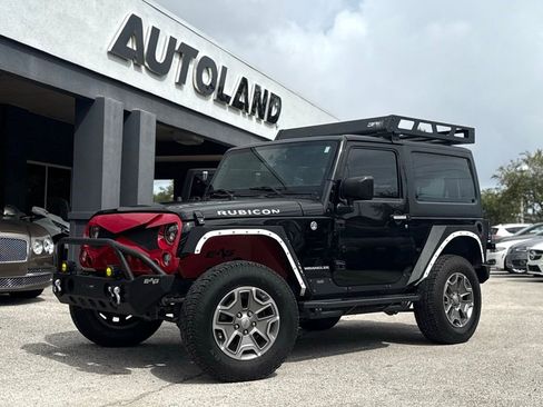 Used 2016 Jeep Wrangler Rubicon w/ Power Convenience Group image 1