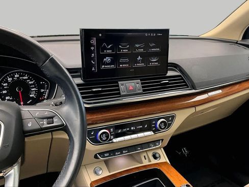 Certified 2023 Audi Q5 2.0T Premium w/ Convenience Package AWD/4WD image 8