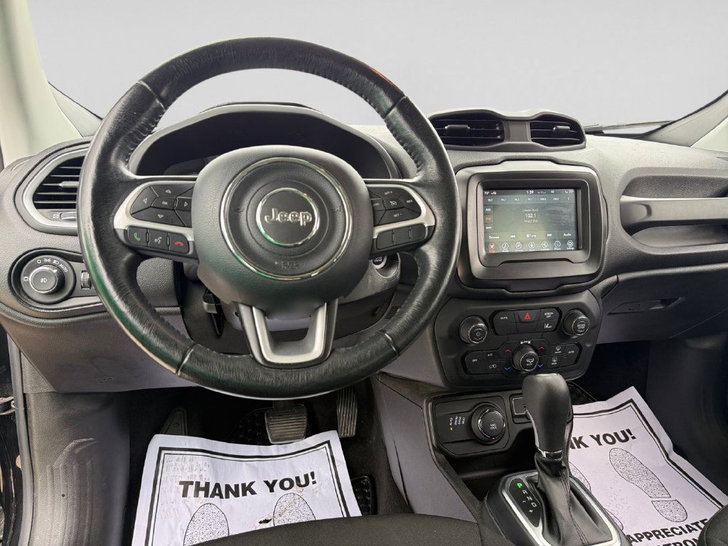 Used 2021 Jeep Renegade Latitude w/ Convenience Group AWD/4WD image 17