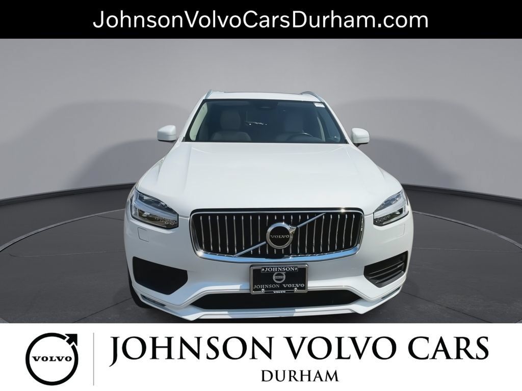 Used 2023 Volvo XC90 B5 Core w/ Climate Package AWD/4WD image 3