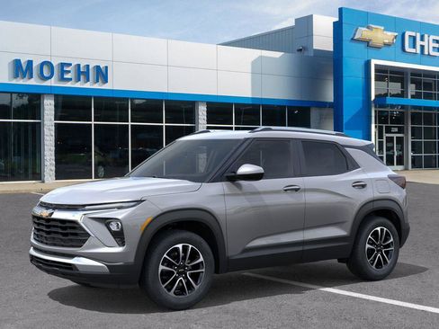 New 2026 Chevrolet TrailBlazer LT image 2