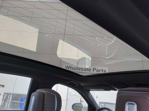 Used 2024 BMW i7 xDrive60 image 22