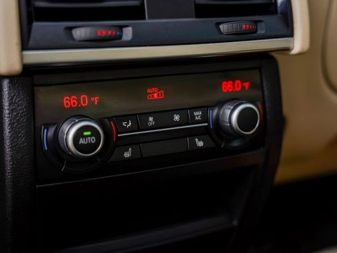 Used 2018 BMW X5 xDrive35d image 33