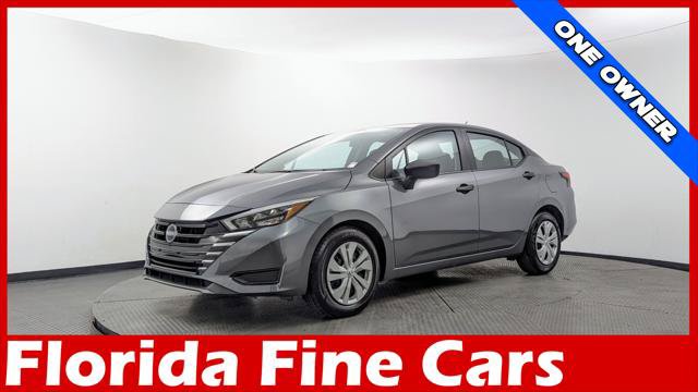 Used 2025 Nissan Versa S FWD image 1