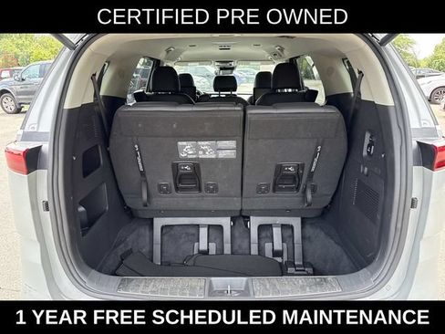 Used 2024 Kia Carnival SX FWD image 12