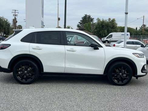Used 2024 Honda HR-V Sport image 7