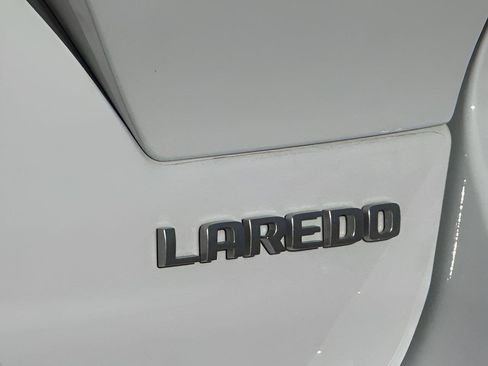 Used 2025 Jeep Grand Cherokee Laredo w/ Trailer Tow Package RWD image 13