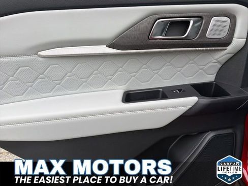 New 2026 Ford Explorer Platinum w/ LUX Leather Package AWD/4WD image 21