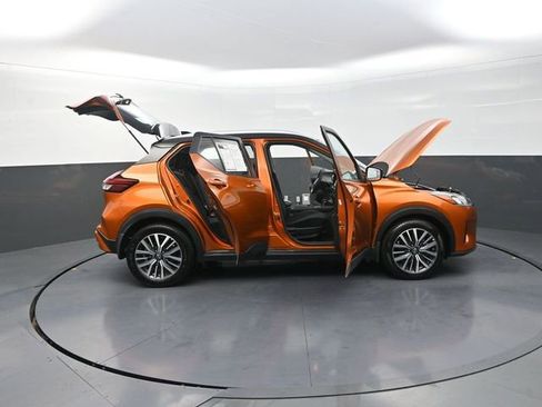 Used 2022 Nissan Kicks SV FWD image 36