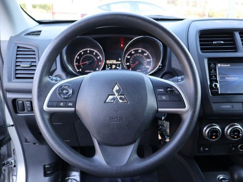 Used 2021 Mitsubishi Outlander Sport ES image 40