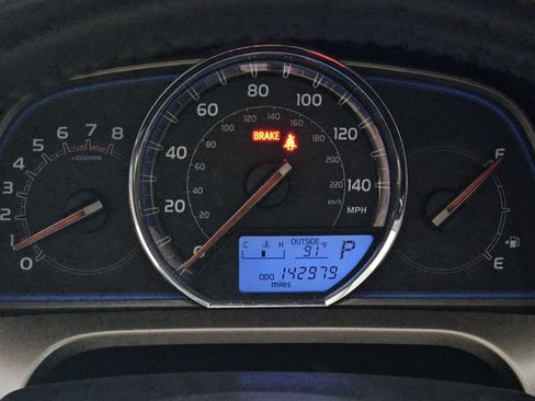 Used 2013 Toyota RAV4 Limited FWD image 11