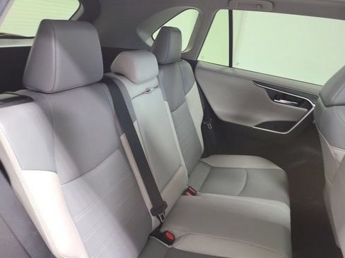 Certified 2022 Toyota RAV4 Limited AWD/4WD image 17