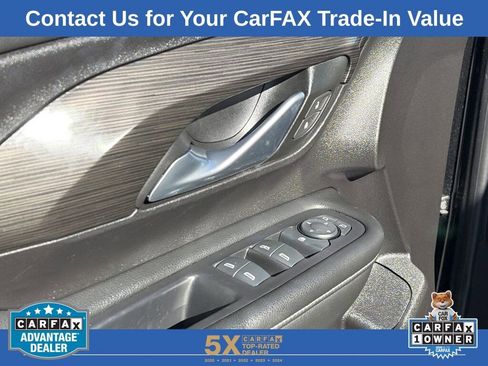 Used 2024 GMC Terrain SLE image 27